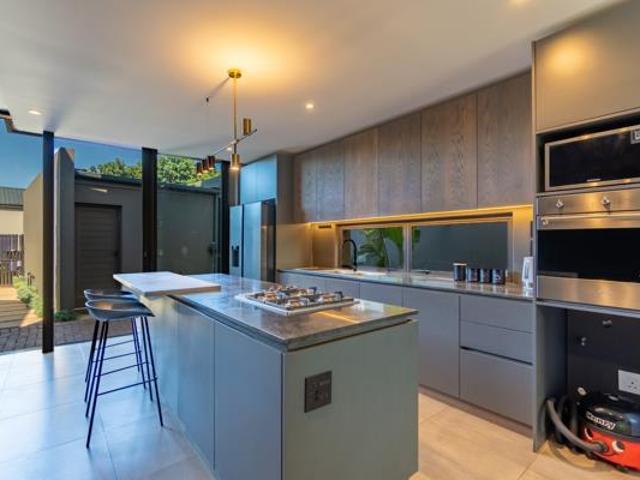 Townhouse for rent in Princess Grant, Kwazulu-natal