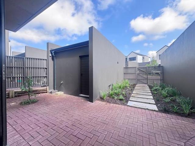 Townhouse for sale in Princess Grant, Kwazulu-natal