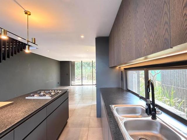 Townhouse for sale in Princess Grant, Kwazulu-natal