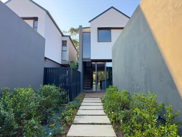 Townhouse for rent in Princess Grant, Kwazulu-natal