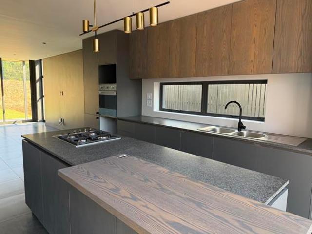 Townhouse for sale in Princess Grant, Kwazulu-natal