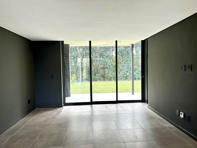 Townhouse for sale in Princess Grant, Kwazulu-natal