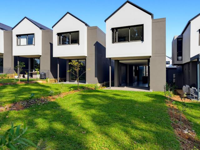 Townhouse for sale in Princess Grant, Kwazulu-natal