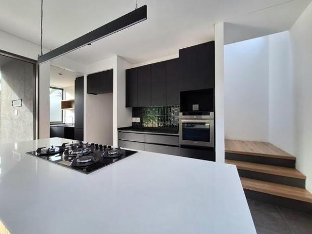 Townhouse for sale in Princess Grant, Kwazulu-natal