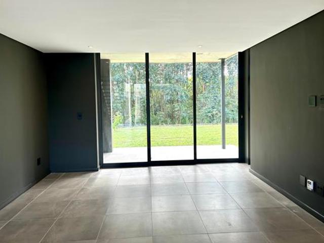 Townhouse for sale in Princess Grant, Kwazulu-natal
