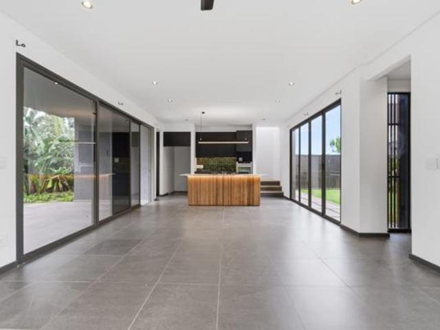 Townhouse for sale in Princess Grant, Kwazulu-natal