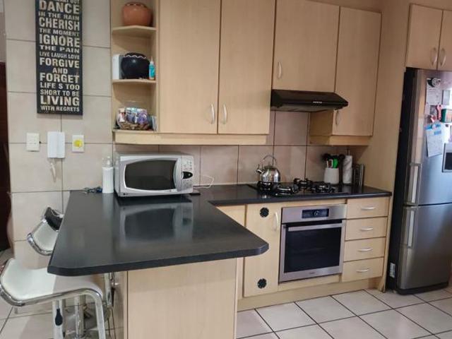 Townhouse for rent in Ekurhuleni, Gauteng