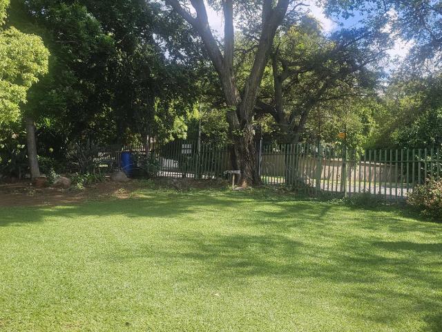 Townhouse for sale in Hartbeespoort Dam Nature Reserve, North West