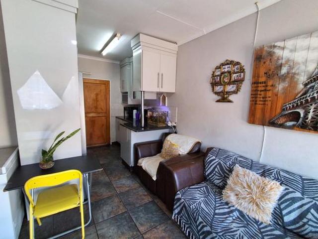 Townhouse for sale in Hartbeespoort Dam Nature Reserve, North West
