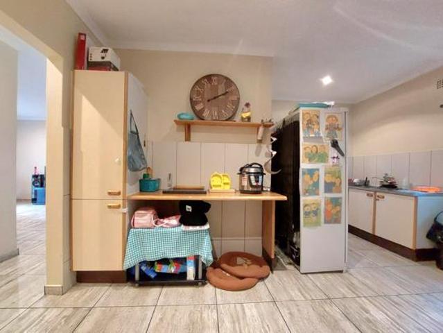 Townhouse for sale in Hartbeespoort Dam Nature Reserve, North West