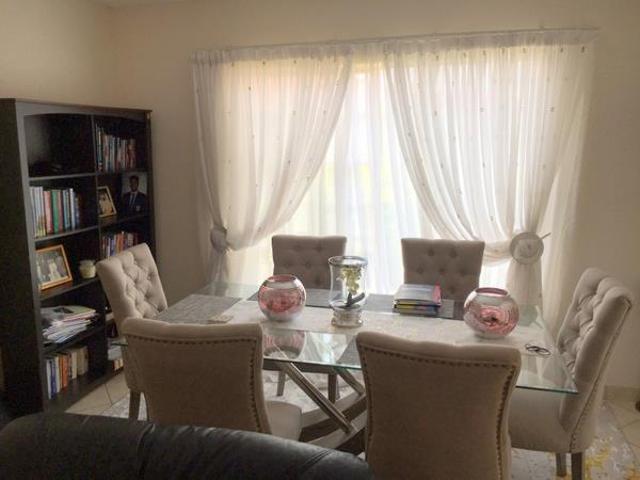 Townhouse for rent in Waterkloof, Gauteng