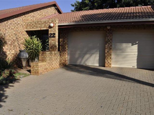 Townhouse for rent in Centurion, Gauteng
