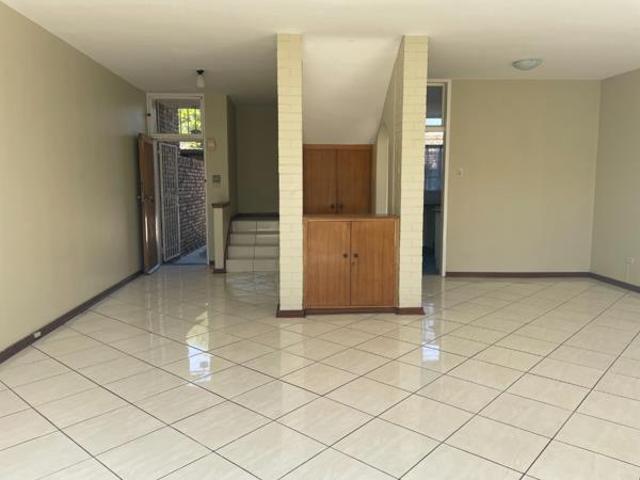 Townhouse for rent in Ekurhuleni, Gauteng