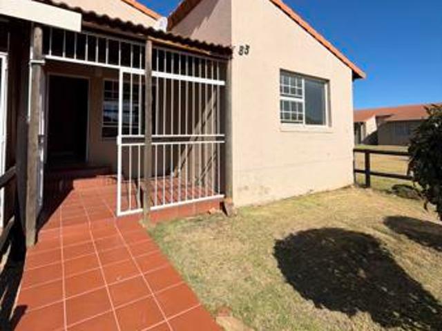 Townhouse for rent in Ekurhuleni, Gauteng