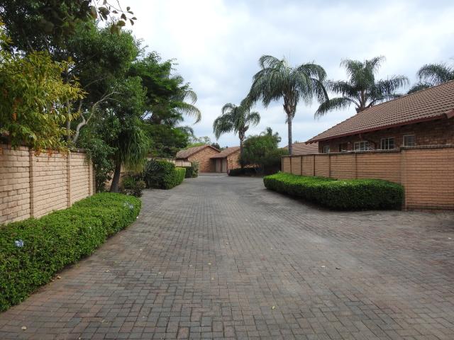 Townhouse for sale in Waterkloof, Gauteng