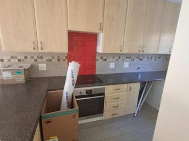 Townhouse for rent in Waterkloof, Gauteng