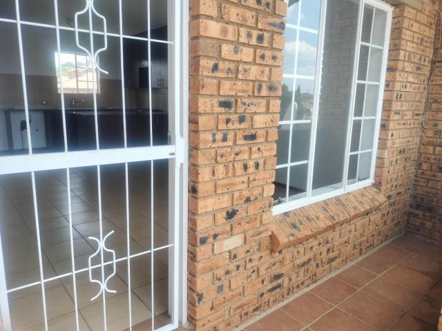 Townhouse for sale in Tembisa, Gauteng