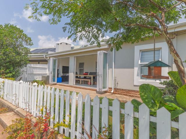 Townhouse for sale in Waterkloof, Gauteng