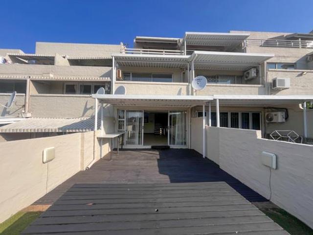 Townhouse for rent in Seaview, Kwazulu-natal
