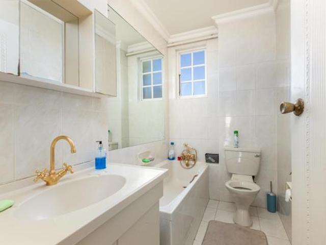 Townhouse for sale in Seaview, Kwazulu-natal