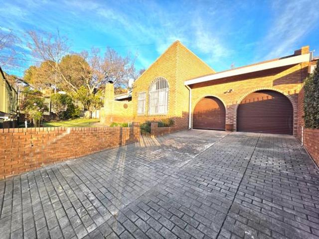 Townhouse for sale in Rosendal, Free State