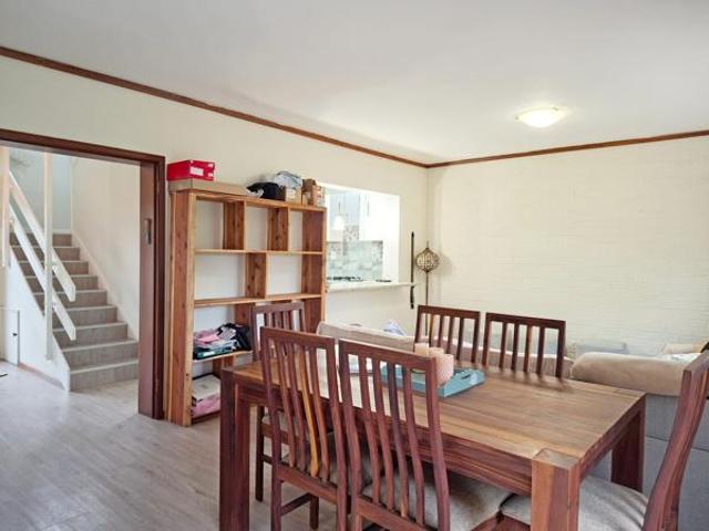 Townhouse for rent in Cape Town, Western Cape