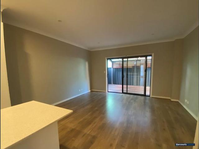 Townhouse for rent in Horseshoe Creek, South Australia