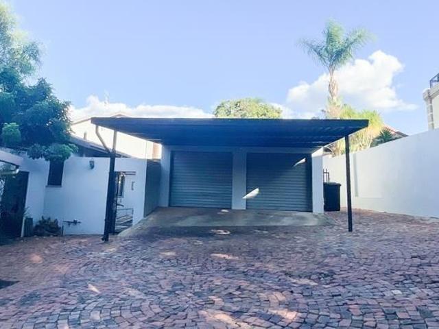 House for rent in Faerie Glen, Gauteng