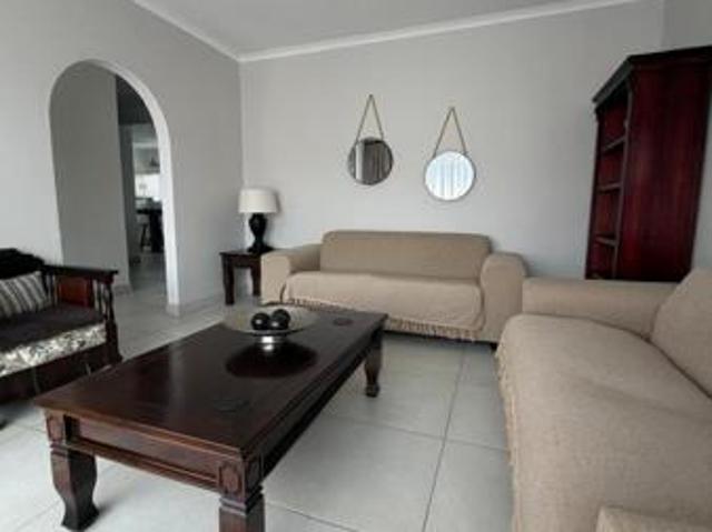 Townhouse for rent in Waterkloof, Gauteng