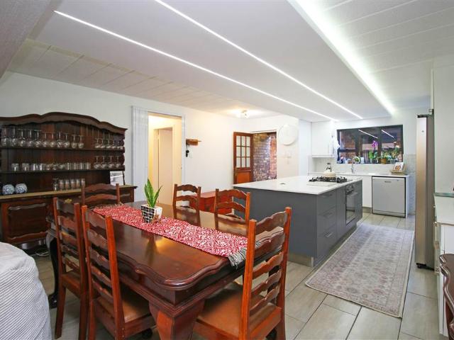 Townhouse for sale in Vosloorus, Gauteng
