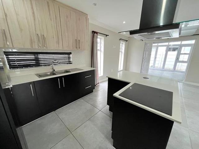 Townhouse for sale in Eastern Cape