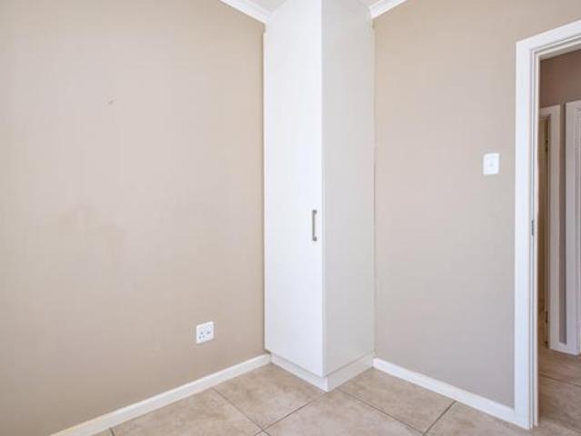 Townhouse for sale in Port Elizabeth, Eastern Cape