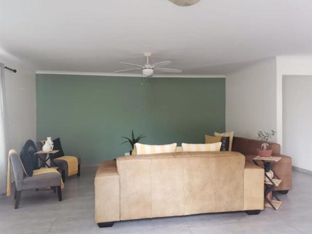 Townhouse for sale in Cape Town, Western Cape
