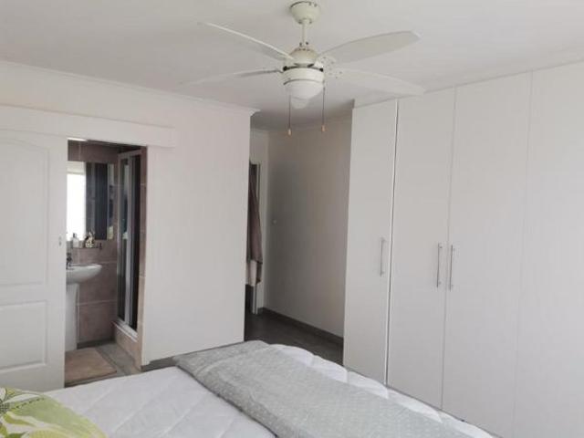 Townhouse for sale in Cape Town, Western Cape