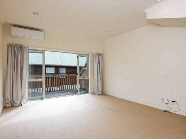 Townhouse for rent in Matata, Wellington