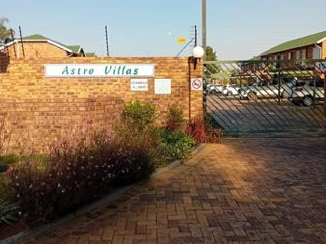Townhouse for rent in Ekurhuleni, Gauteng