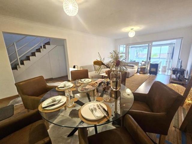 Townhouse for rent in Cape Town, City of Cape Town