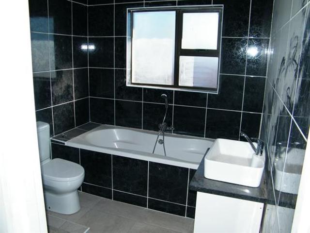 Townhouse for sale in Dr Kenneth Kaunda, North West