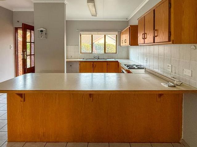 Townhouse for sale in Klerksdorp, Matlosana Local Municipality