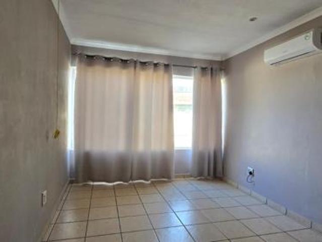 Townhouse for sale in Dr Kenneth Kaunda, North West
