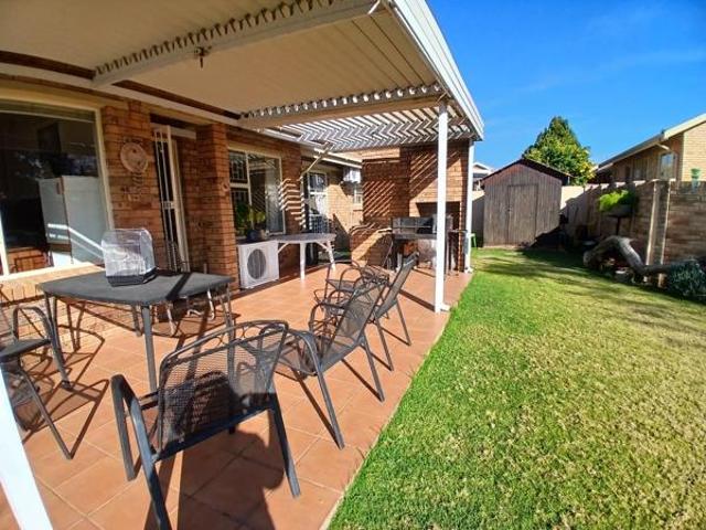 Townhouse for sale in Bloemfontein, Mangaung Metropolitan Municipality