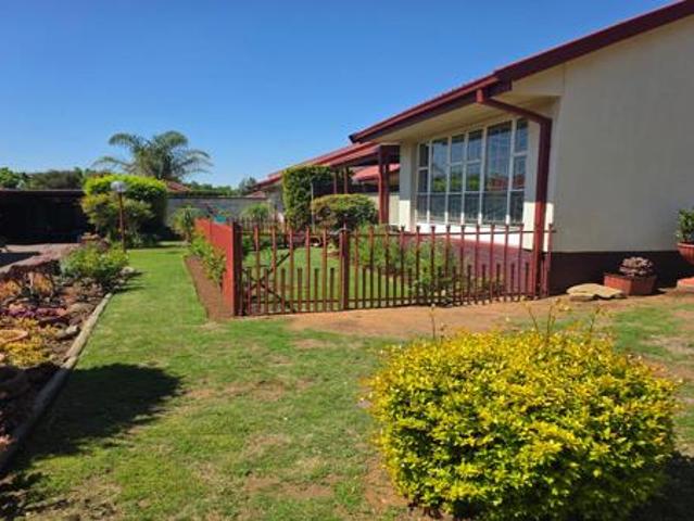 Townhouse for sale in Bloemfontein, Free State