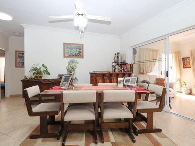 Townhouse for sale in Dr Kenneth Kaunda, North West