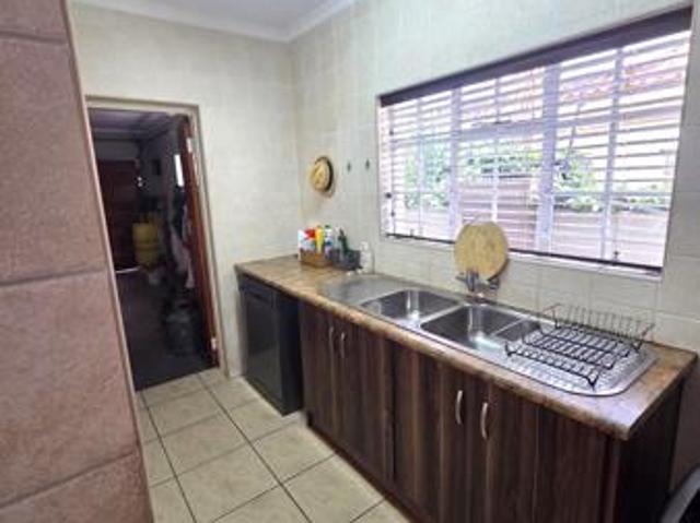 Townhouse for sale in Dr Kenneth Kaunda, North West