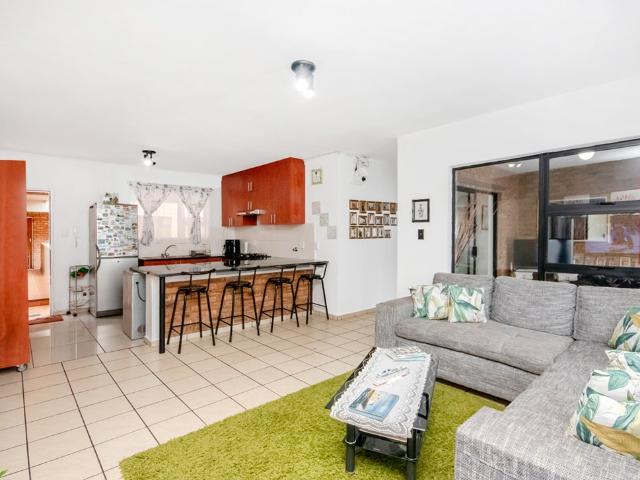 Townhouse for sale in Roodepoort, City of Johannesburg Metropolitan Municipality