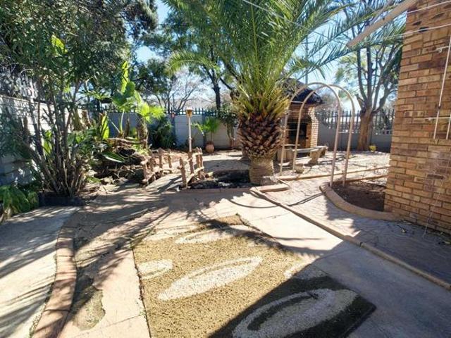 Townhouse for rent in Westonaria, Gauteng