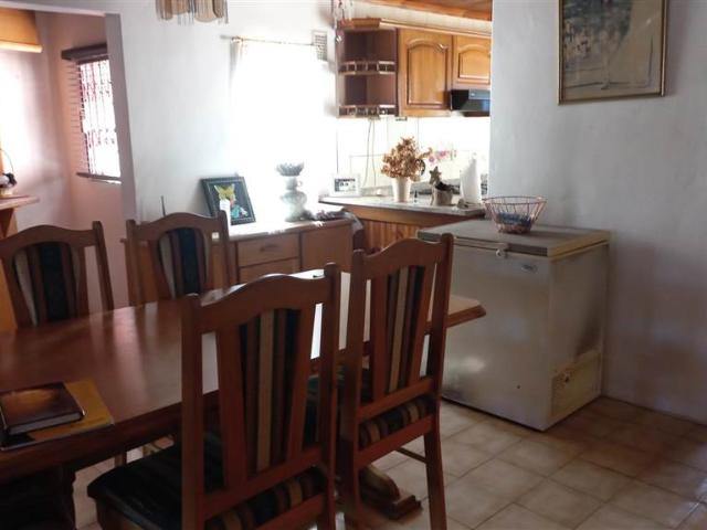 Townhouse for sale in Seaview, Kwazulu-natal