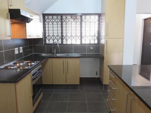Townhouse for rent in Vosloorus, Gauteng