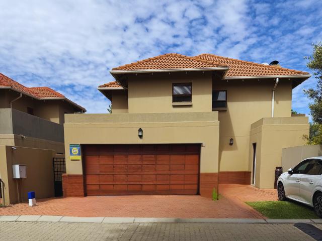 Townhouse for sale in Alexandra, Gauteng