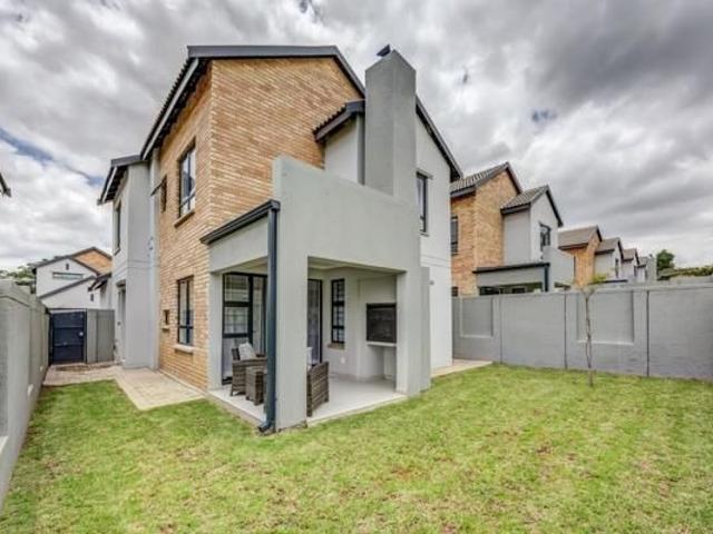 Townhouse for sale in Alexandra, Gauteng